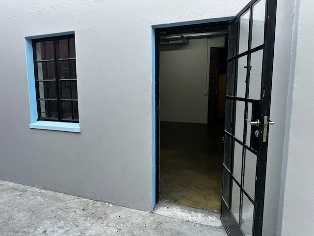 To Let commercial Property for Rent in Maitland Western Cape